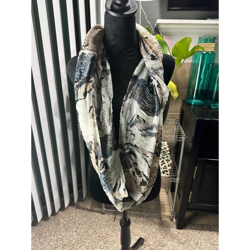 Mixit Women's One Size Ivory Gray Brown Infinity Scarf 100% Acrylic